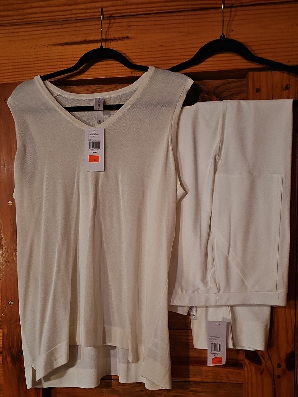 Cream Sleeveless V-Neck Top & Matching Pants Set
